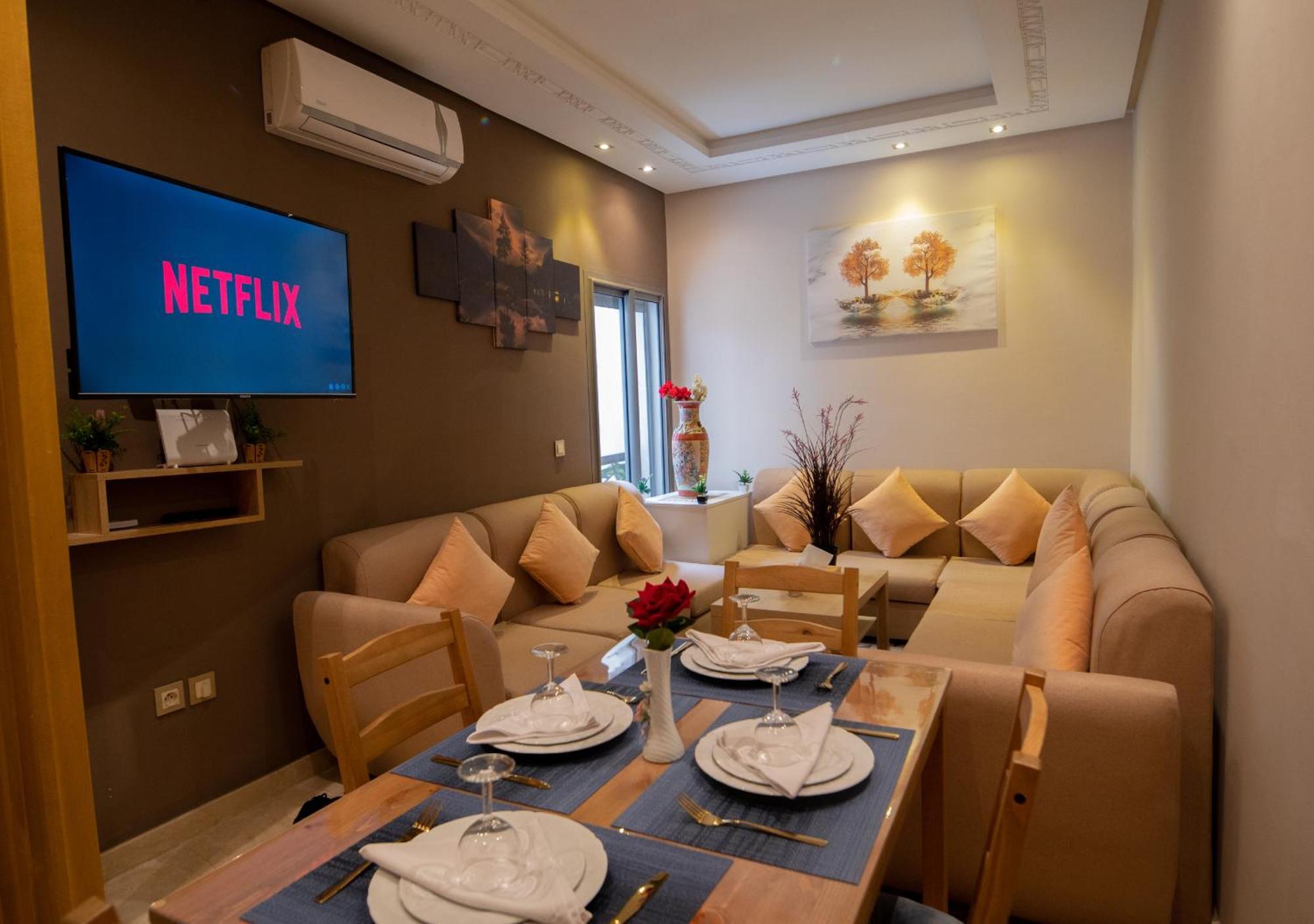 R101- Cosy And Stylish Apartment With King Size Bed- Belvedere Casablanca Exterior photo